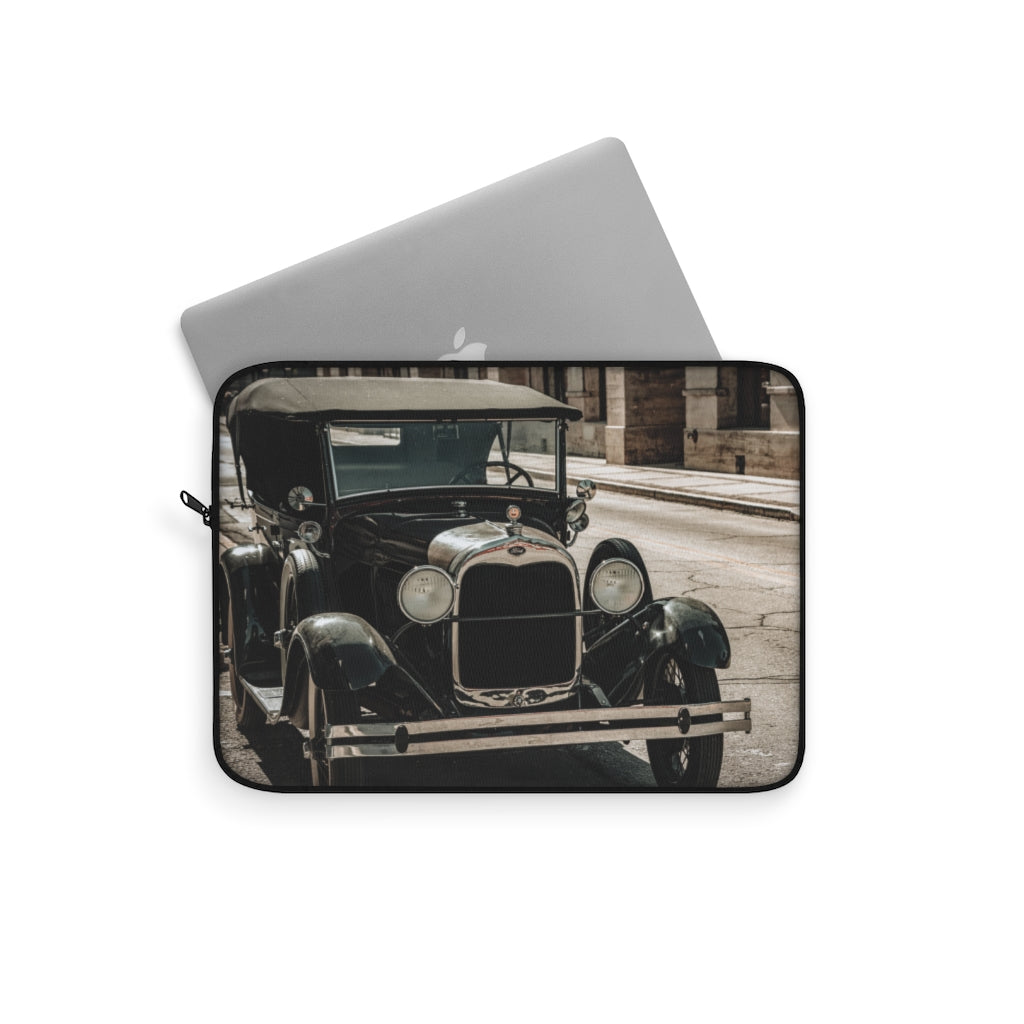 Antique Ford | Laptop Sleeve